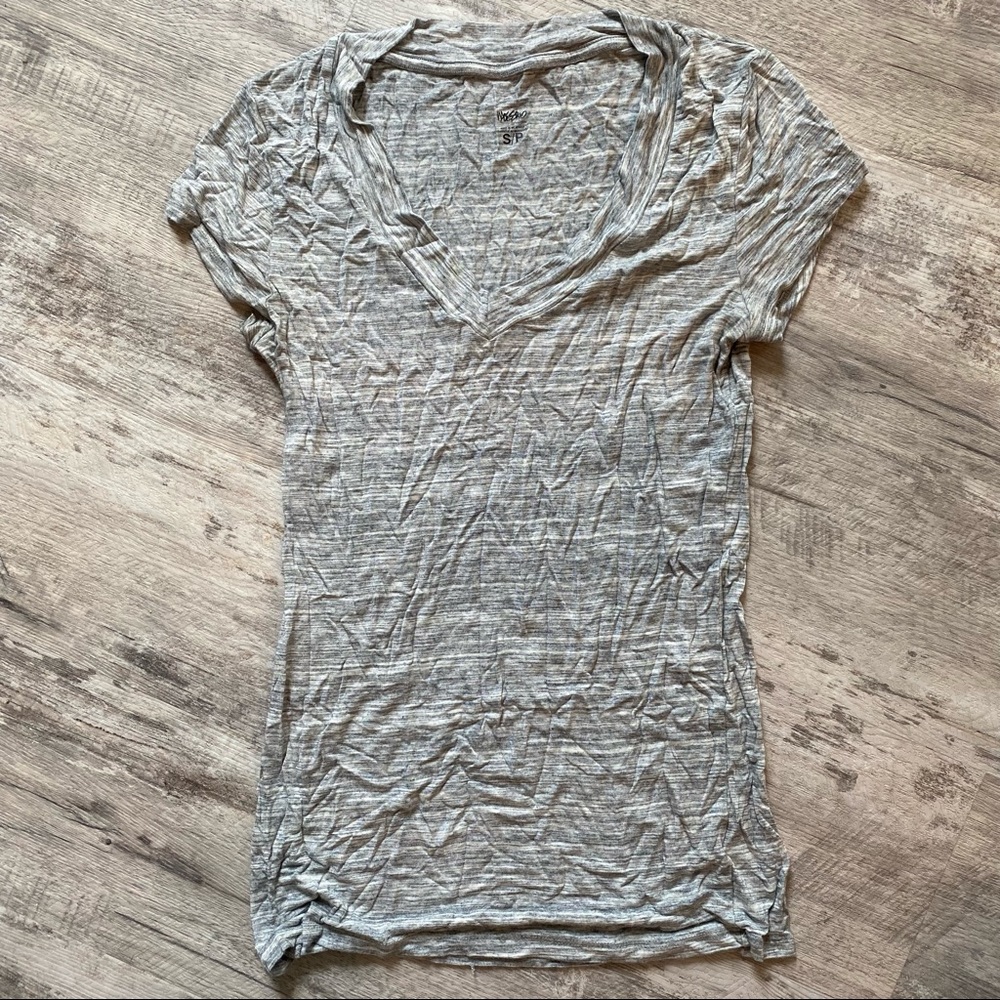 Mossimo • Gray women’s t-shirt